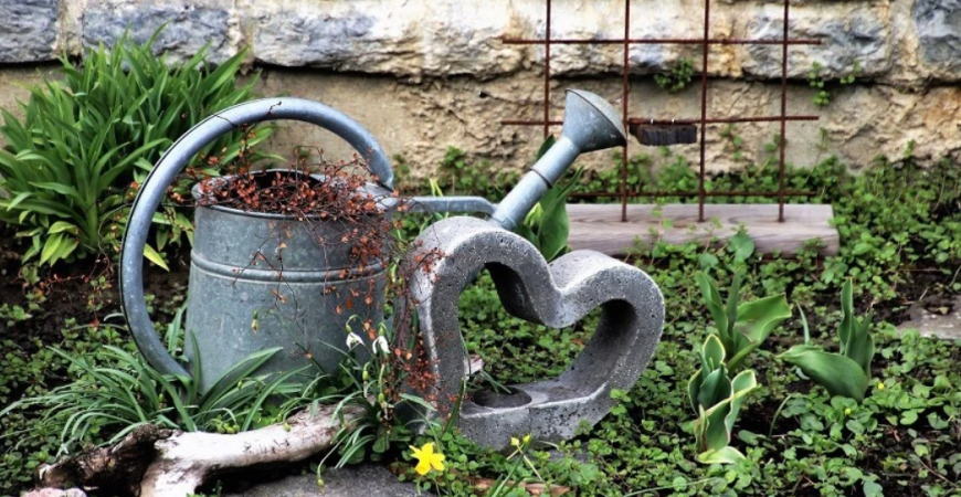 Vytvorenie záhrady so stredomorským nádychom zvládnete aj na malom priestore